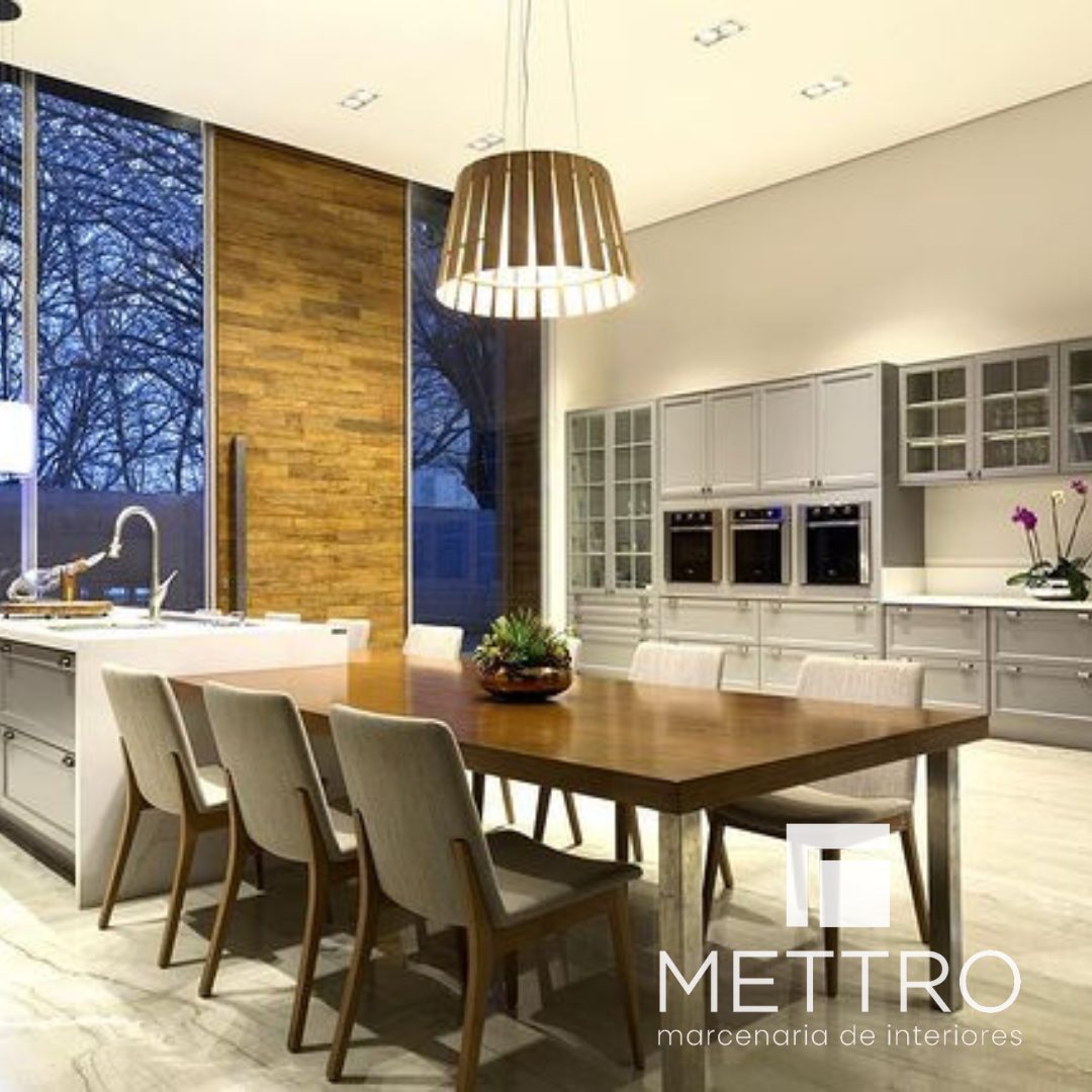 Cozinha clássica — marcenaria sob medida Mettro Interiores